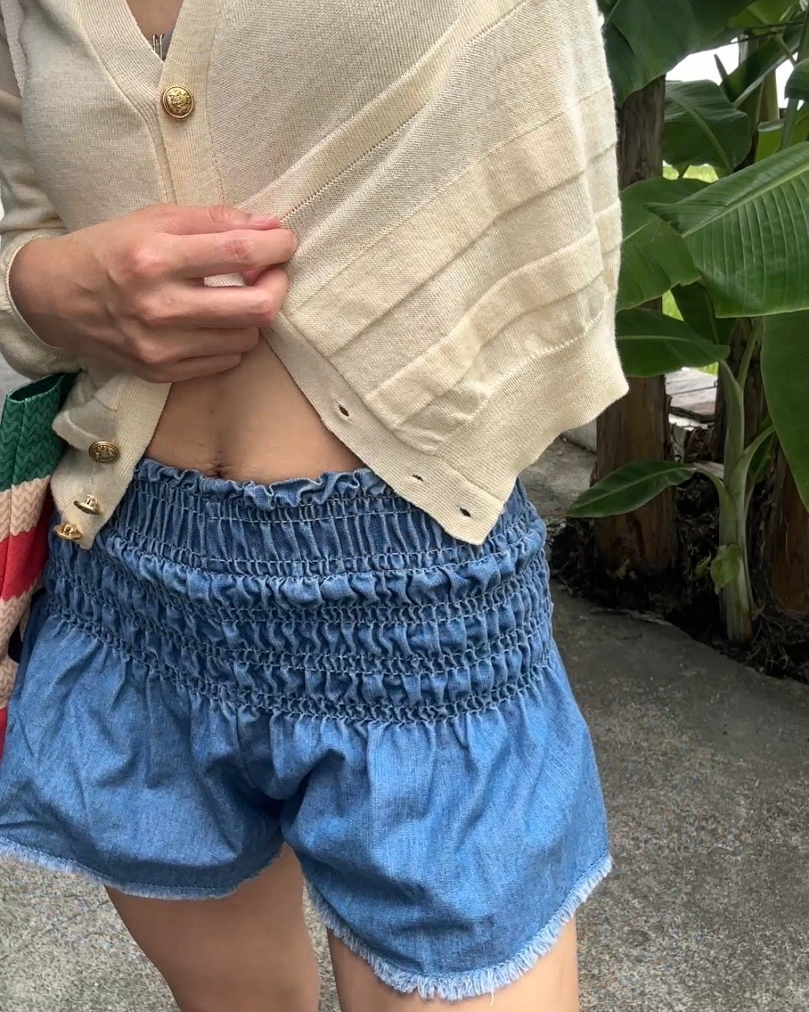 Btliz2607抓皺牛仔短短褲