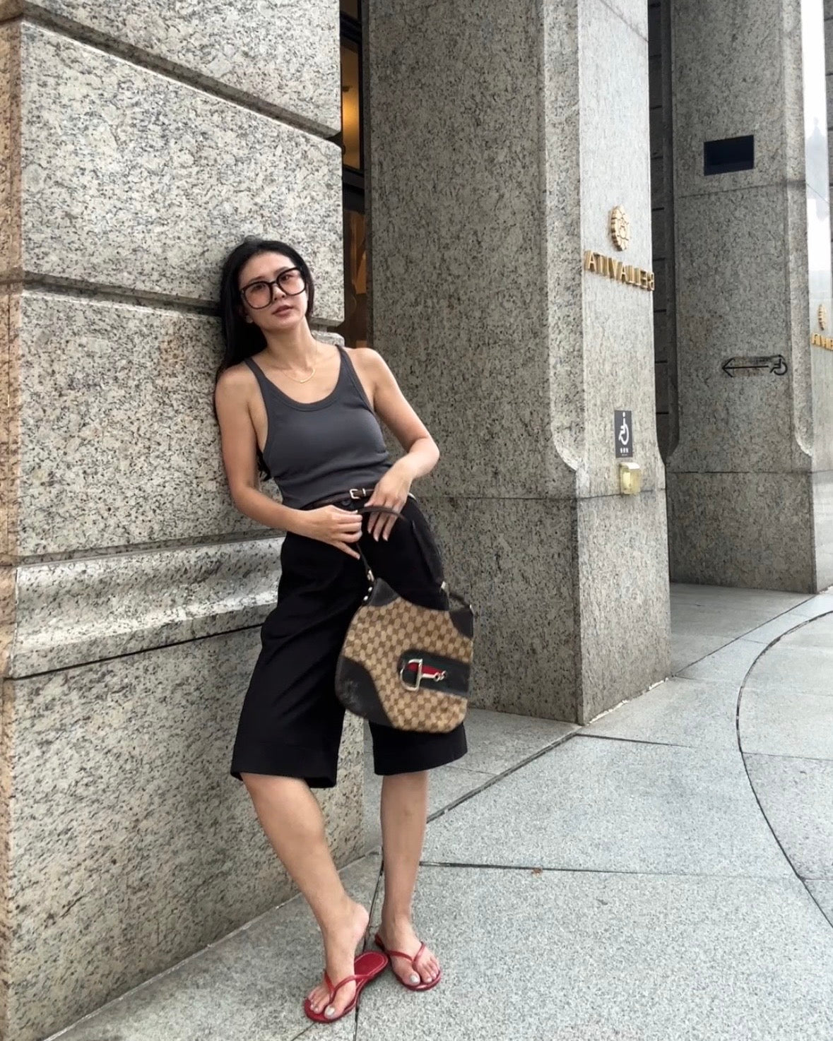 Btliz2608五分直筒牛仔寬褲（黑）