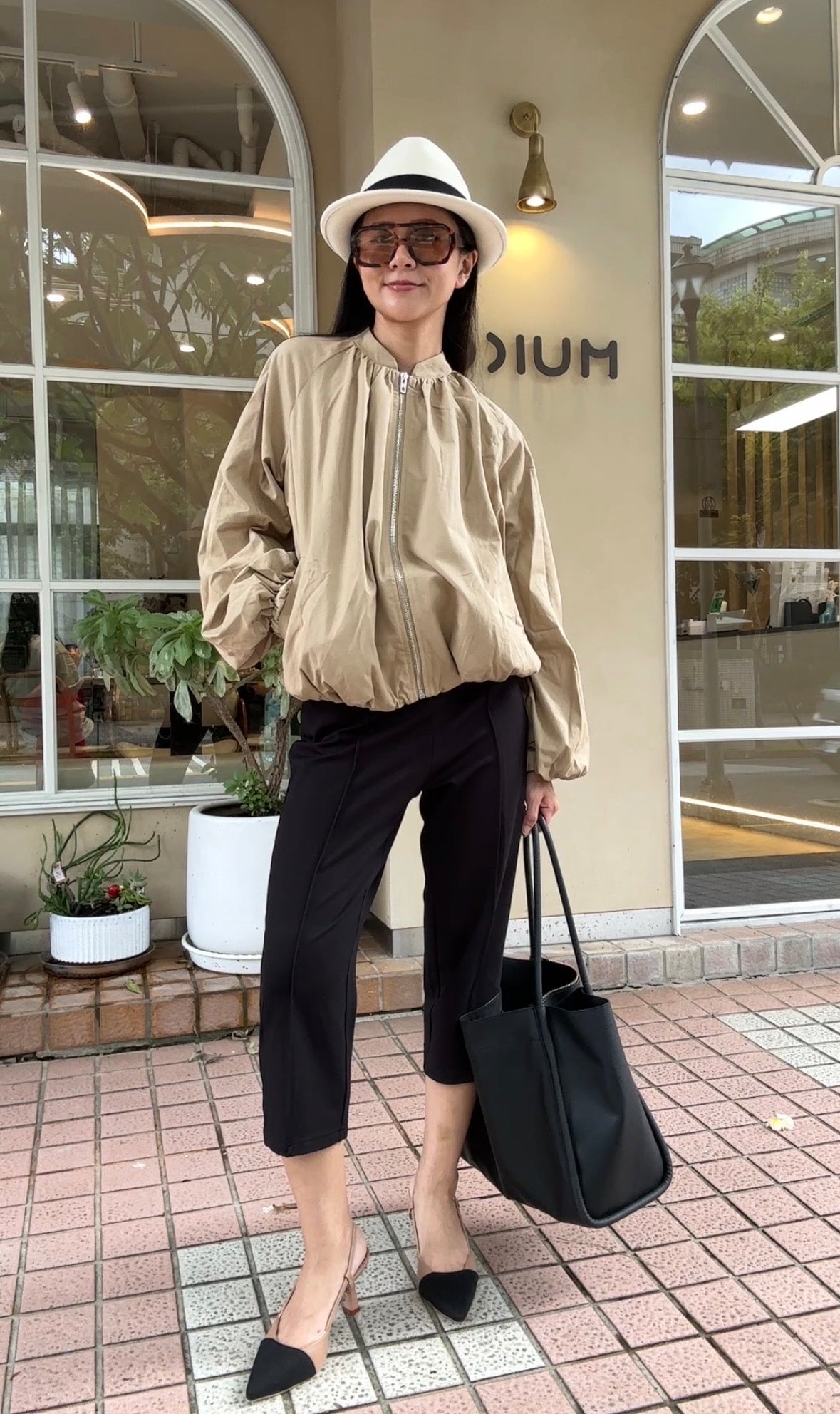 Otliz2609泡泡袖拉鍊收腰風衣外套（100%純棉）-4